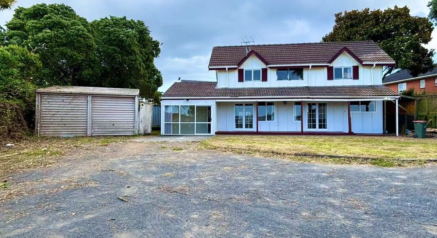  at 5 Ancona Lane, Goodwood Heights, Auckland