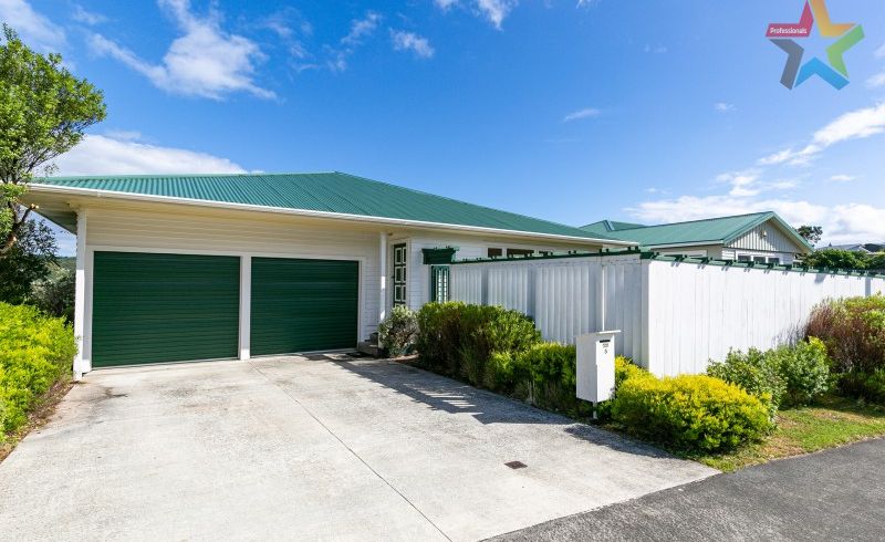  at 8 Annan Grove, Papakowhai, Porirua