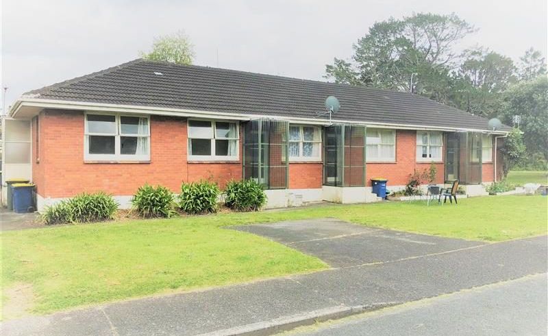  at 6/2 Godley Road, Green Bay, Waitakere City, Auckland