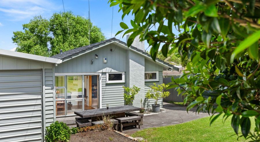  at 13 Berridge Avenue, Point Chevalier, Auckland City, Auckland