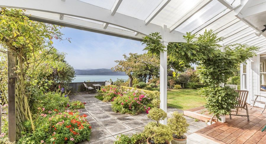  at 51 Awa Road, Karaka Bays, Wellington, Wellington