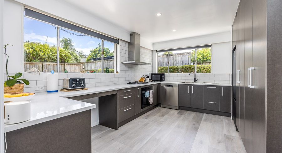  at 8 Marriott Road, Pakuranga, Manukau City, Auckland