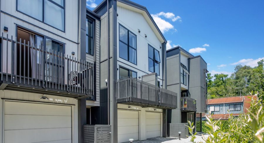  at 5 Te Uru Lane, Takapuna, Auckland