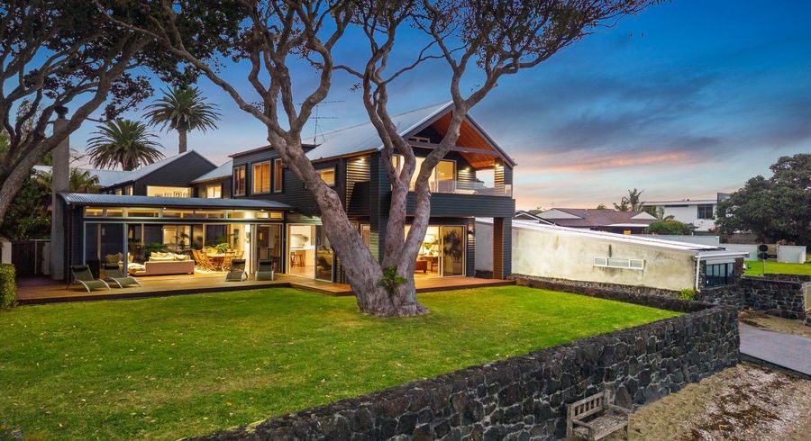  at 8 Musick Point Road, Bucklands Beach, Manukau City, Auckland