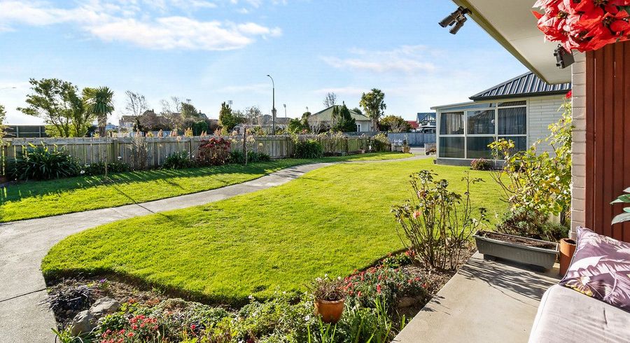  at 2/200 Otipua Road, West End, Timaru