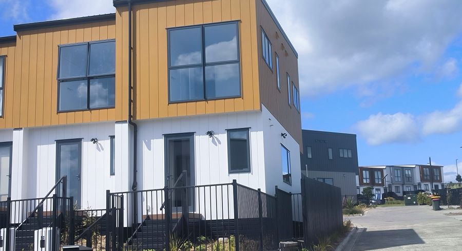  at 22 Tahere Road, Flat Bush, Manukau City, Auckland