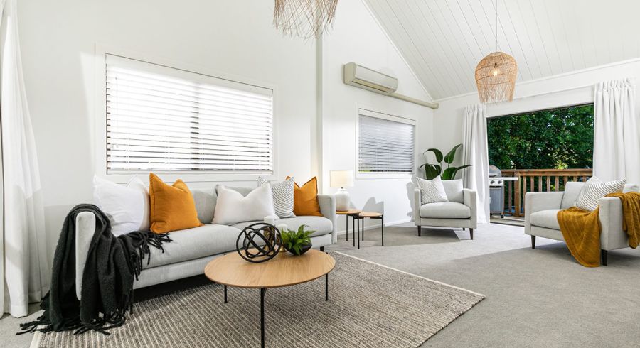  at 2/47 Lyons Avenue, Murrays Bay, Auckland