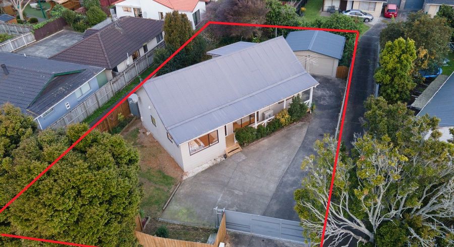  at 8 Fortunes Road, Half Moon Bay, Auckland