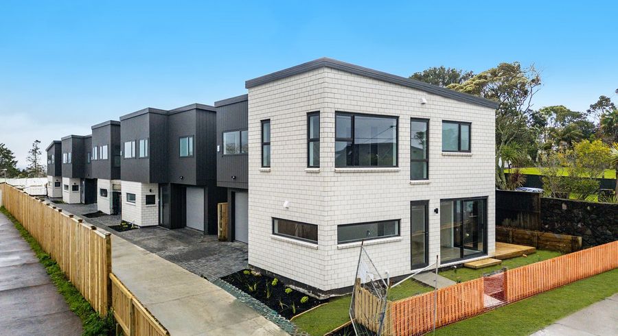  at 147 Golf Road, Titirangi, Waitakere City, Auckland
