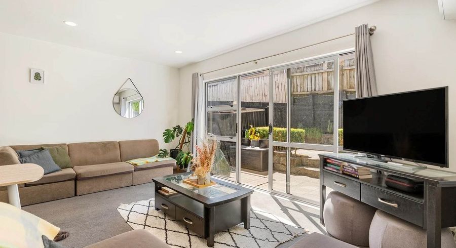  at 15/218 Captain Springs Road, Te Papapa, Auckland