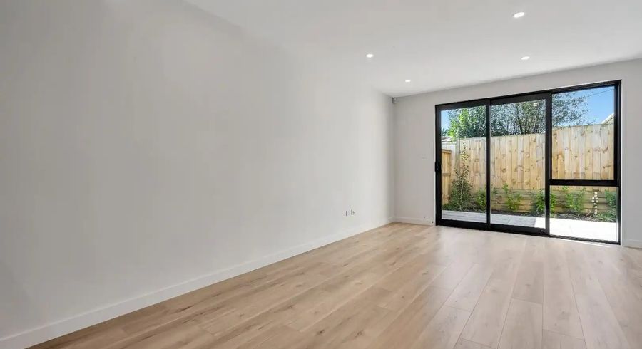  at 5/24 Tomo St, New Lynn, Waitakere City, Auckland