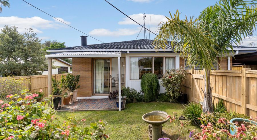  at 1/151 Verbena Road, Birkdale, North Shore City, Auckland