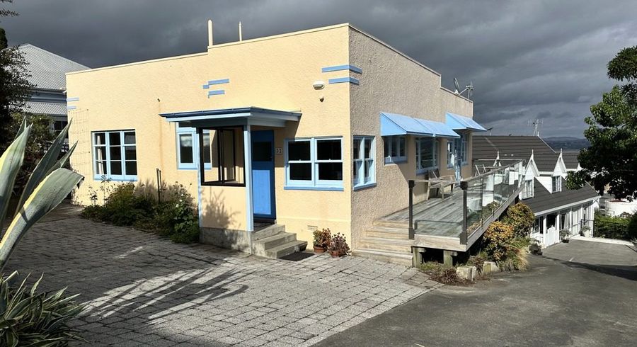  at 32 Roslyn Road, Bluff Hill, Napier