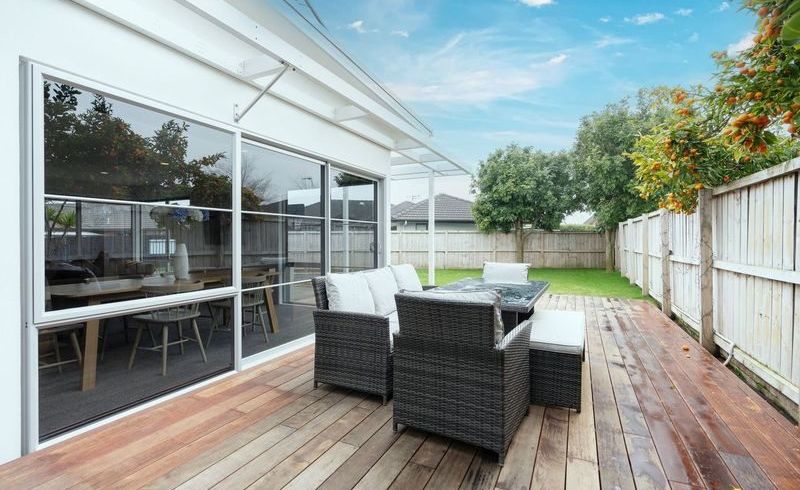  at 9 Ravenscourt Place, Huntington, Hamilton