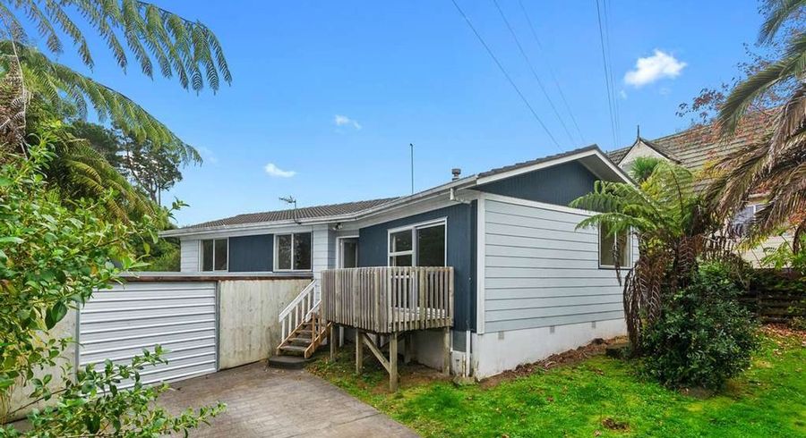  at 104 Kemp Road, Massey, Waitakere City, Auckland