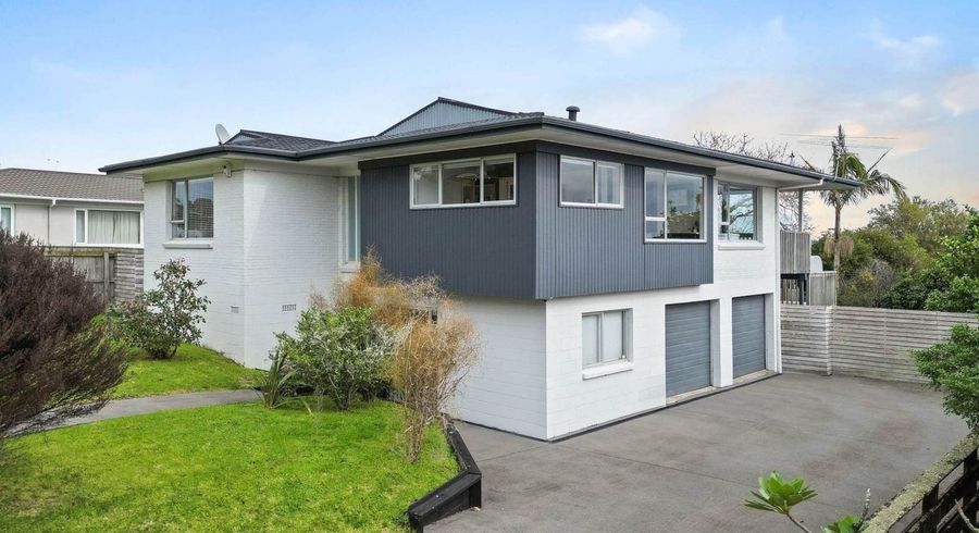  at 34 Sunnyhill Crescent, Sunnyhills, Auckland