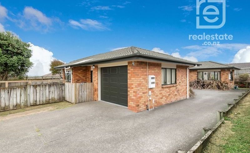  at 2 Saralee Drive, Manurewa, Auckland