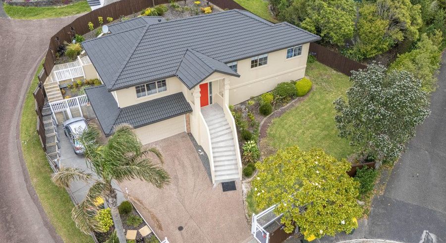  at 32 Canary Place, Unsworth Heights, North Shore City, Auckland