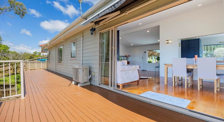  at 3 Dalmeny Close, Murrays Bay, North Shore City, Auckland