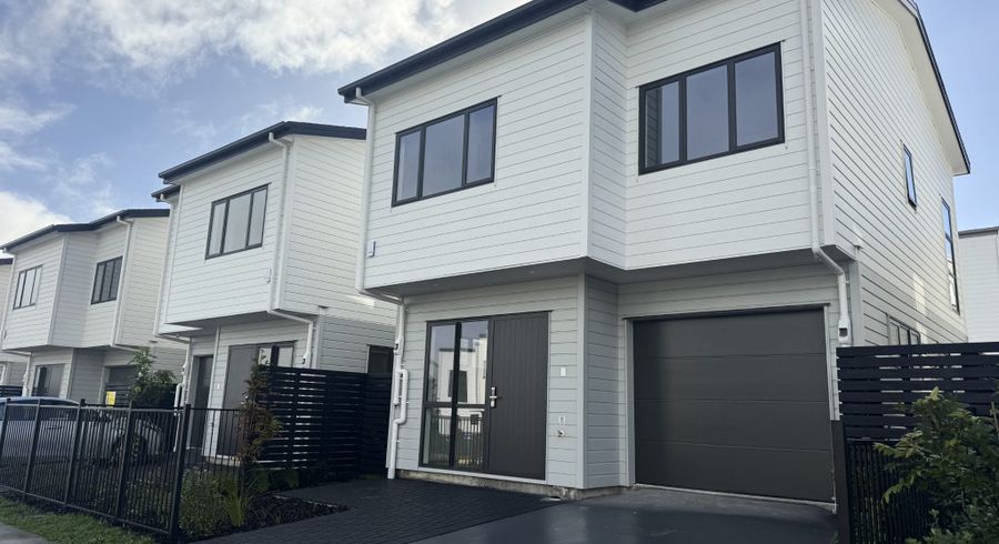  at 3 Greenbrier Street, Westgate, Waitakere City, Auckland