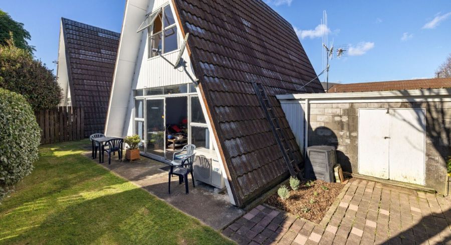  at 2/215 Fifteenth Avenue, Tauranga South, Tauranga, Bay Of Plenty