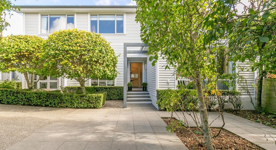  at 8 Lochiel Road, Khandallah, Wellington, Wellington