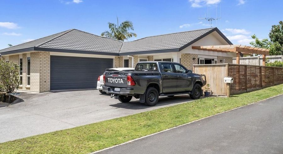  at 7 Stableford Drive, Pyes Pa, Tauranga