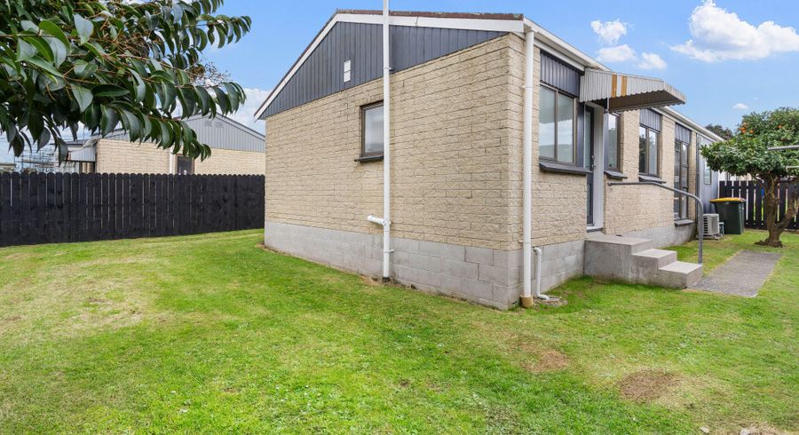  at 2/36 Trentham Road, Papakura, Papakura, Auckland
