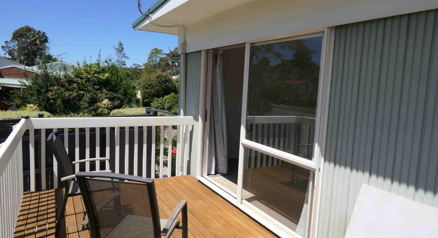  at 1/33 Bentely Ave, Glenfield, North Shore City, Auckland