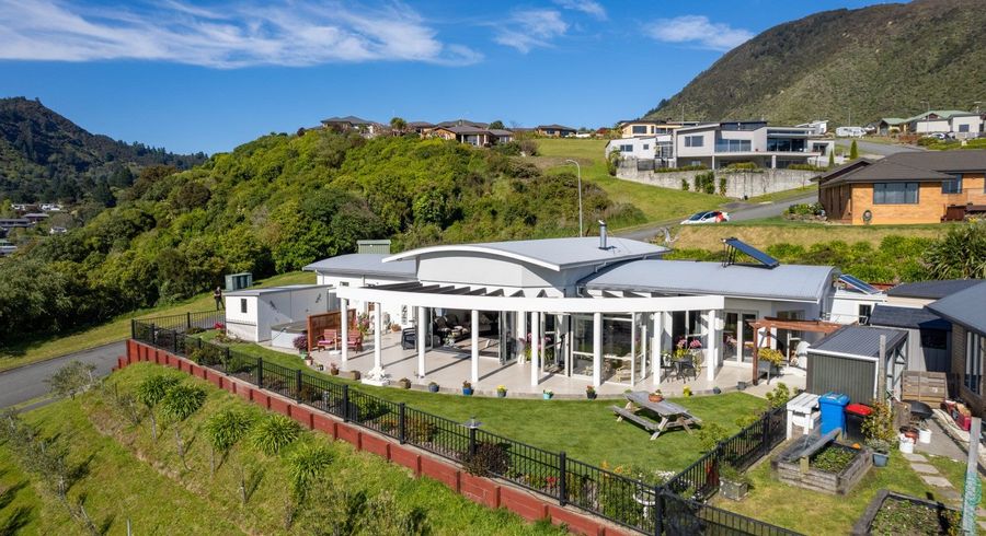  at 8 Harbour View Heights, Picton
