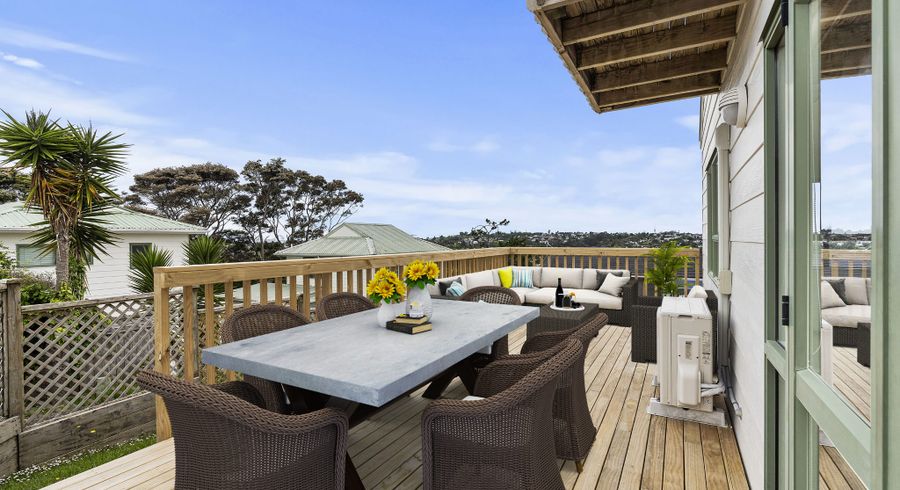  at 2/100 Manuka Road, Bayview, Auckland