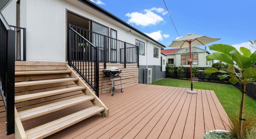  at 1/189 Eskdale Road, Birkenhead, Auckland