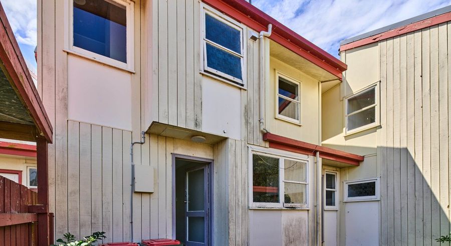  at 6/3 Bouverie Street, Petone, Lower Hutt, Wellington