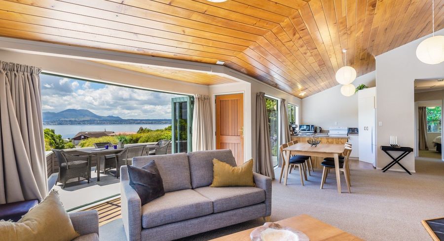  at 7 Te Urunga Place, Acacia Bay, Taupō