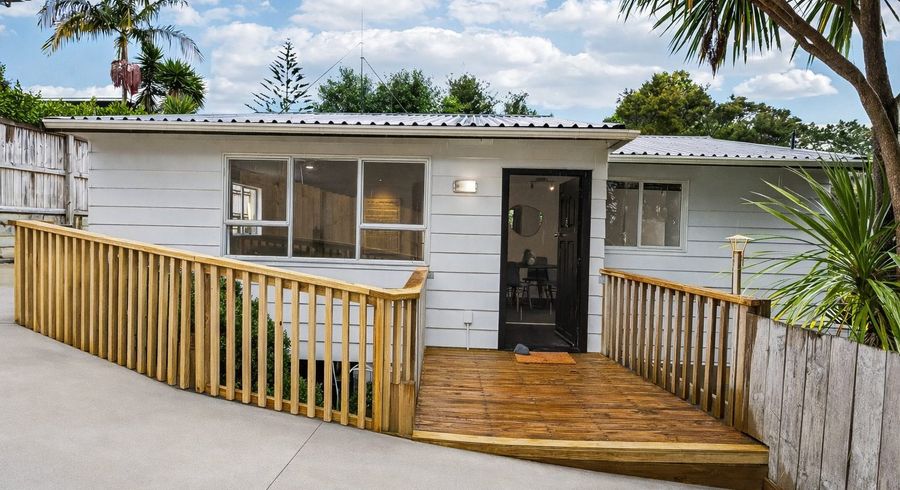  at 2/22 Hobby Avenue, Birkdale, North Shore City, Auckland