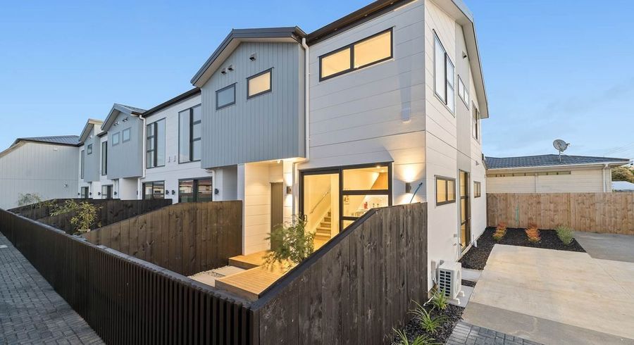  at 107A Rathgar Road, Henderson, Waitakere City, Auckland