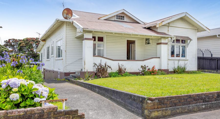  at 230 Devon Street West, New Plymouth