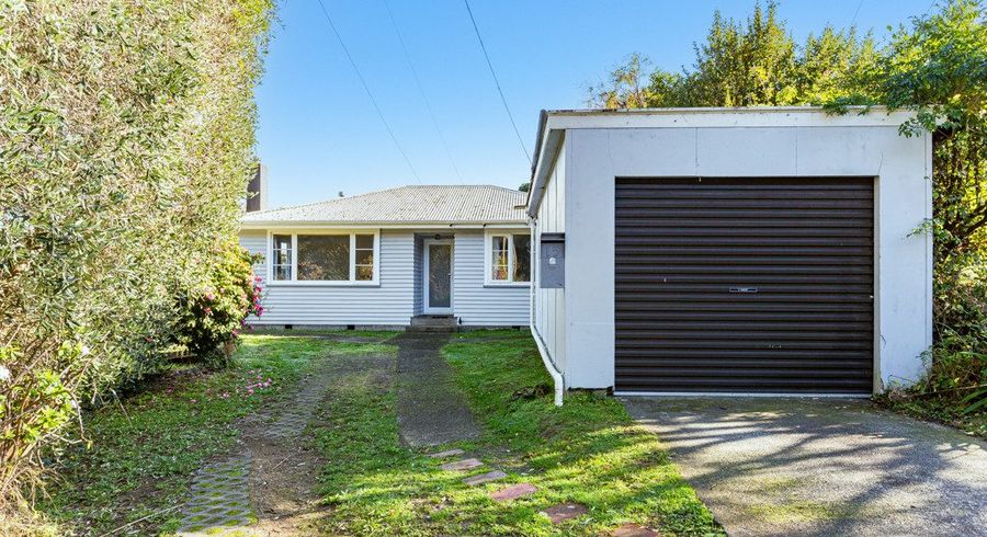  at 15 Kiriwai Road, Paremata, Porirua, Wellington