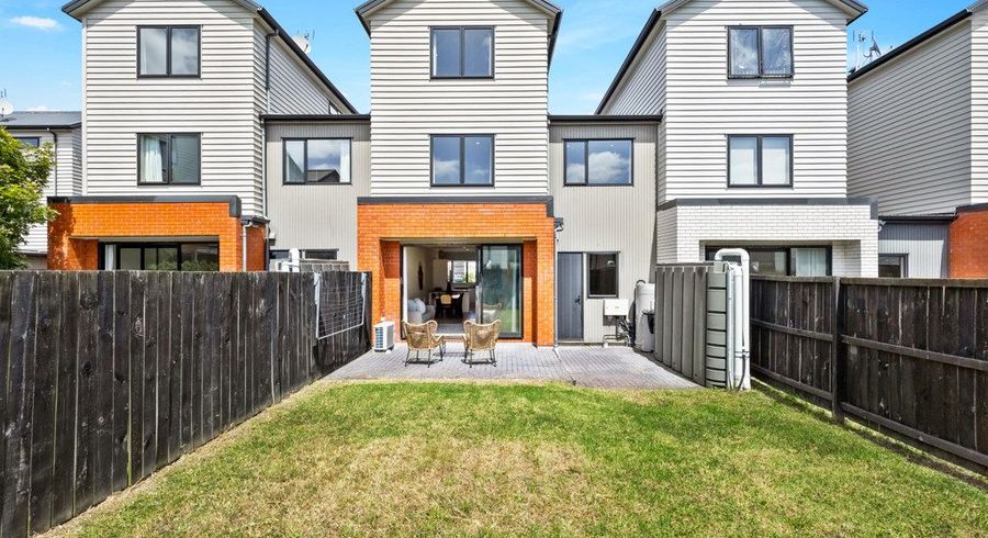  at 7/6 Onekiritea Road, Hobsonville, Waitakere City, Auckland