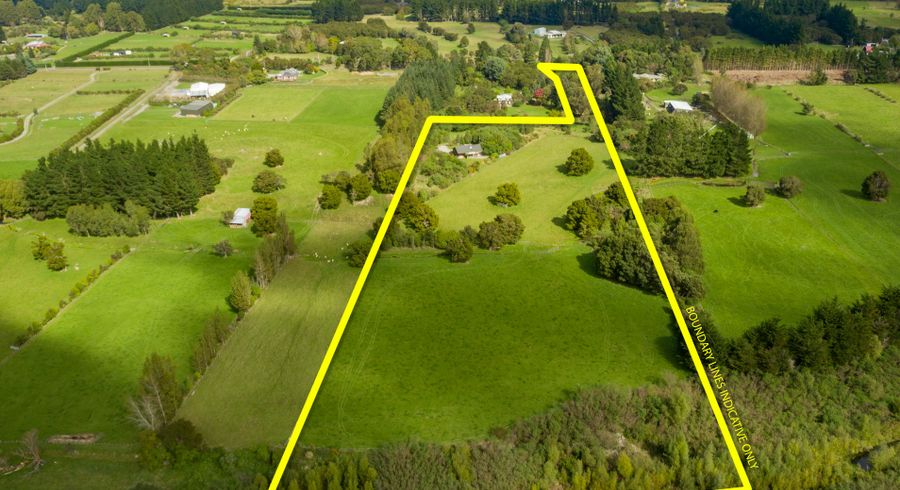  at 570 Norfolk Road, Carterton