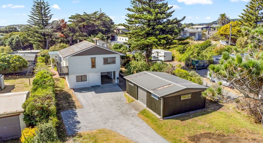  at 6 Toi Street, Otaki Beach, Kapiti Coast, Wellington