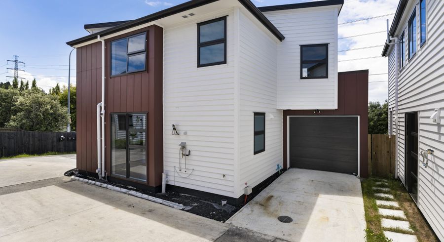  at 67F Stratford Road, Alfriston, Manukau City, Auckland