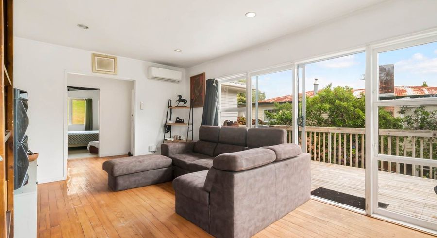  at 13 Vandeleur Avenue, Birkdale, North Shore City, Auckland