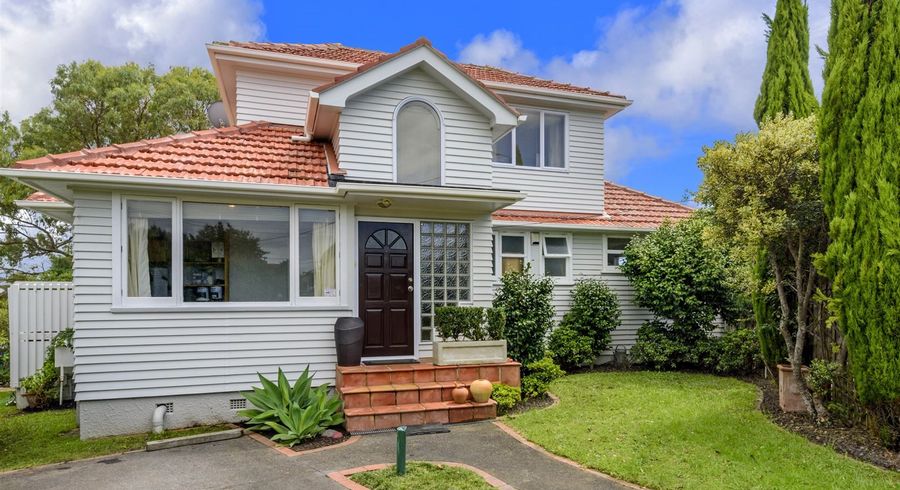  at 1/30 Fraser Road, Narrow Neck, Auckland