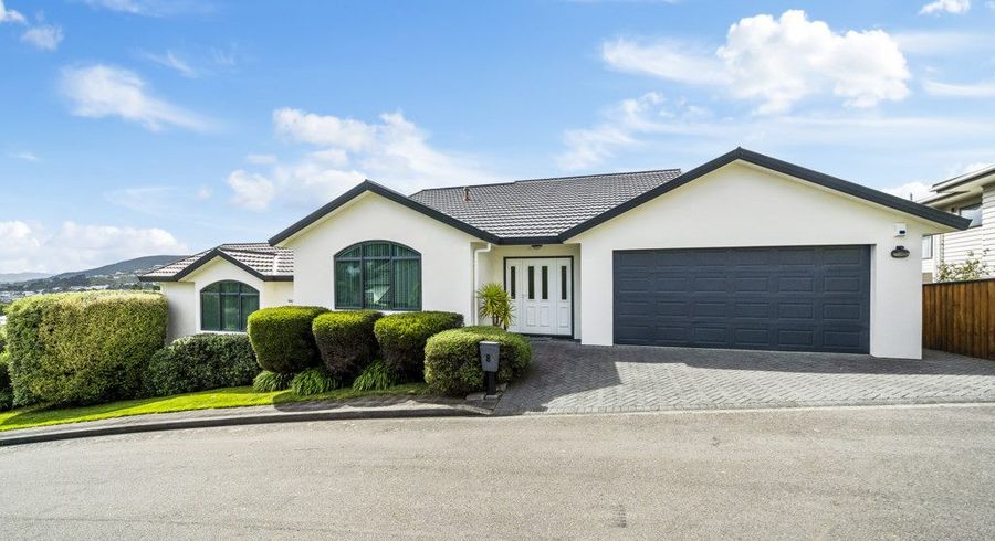  at 8 Linacre Way, Tawa, Wellington