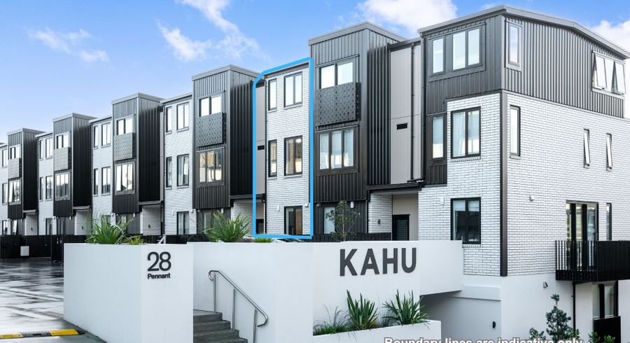  at 3/28 Pennant Street, Long Bay, North Shore City, Auckland