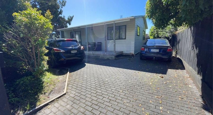  at 2B Kamara Road, Glen Eden, Waitakere City, Auckland