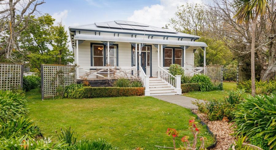  at 11 Kings Court, Roslyn, Palmerston North, Manawatu / Whanganui
