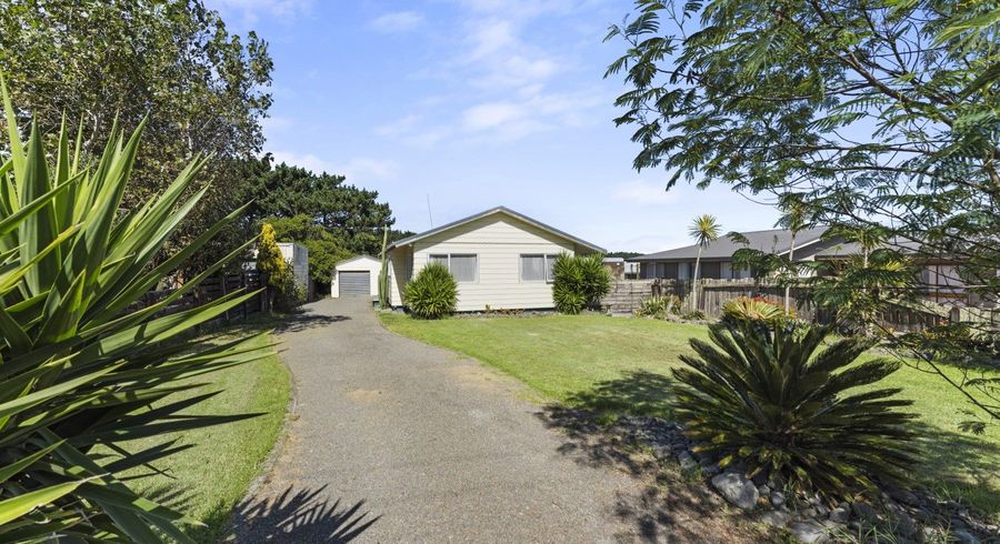  at 97 Koputara Road, Himatangi Beach, Foxton