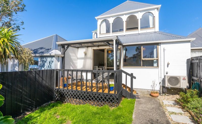  at 144 Akaroa Drive, Maupuia, Wellington